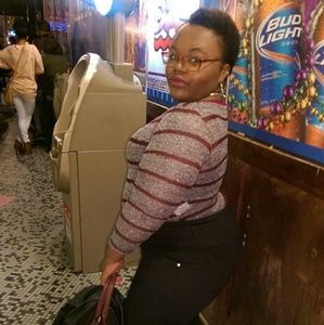 Meet your Posher, Angelque