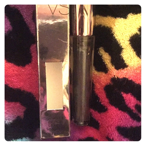 Victoria secret  shimmer fierce liquid shadow