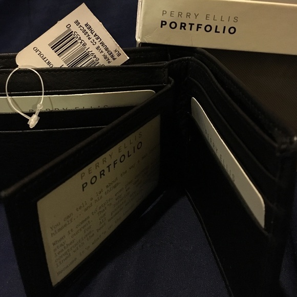 Perry Ellis wallet - Picture 4 of 4