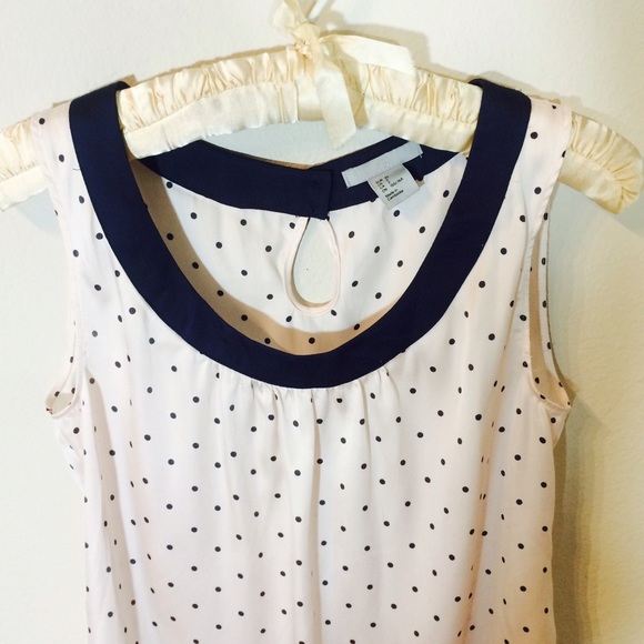 H&M Tops - H&M polka dot top