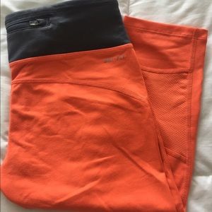 Dri-fit running crop