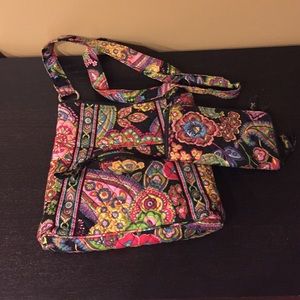 Hipster Vera Bradley cross body bag.