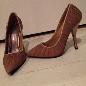 Adrienne Maloof nude heels