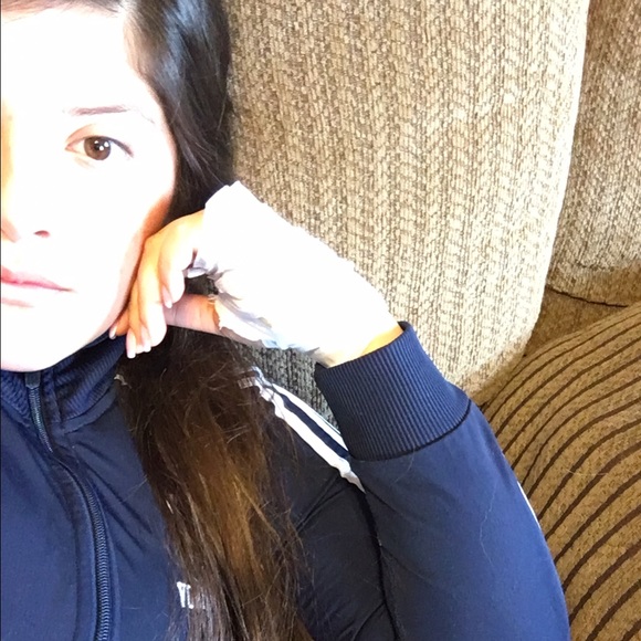 Meet your Posher, Mercedes