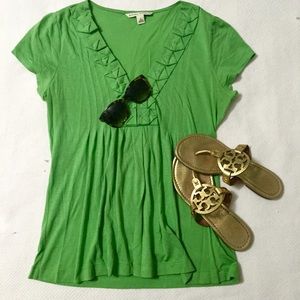 Banana Republic green pleated v neck shirt