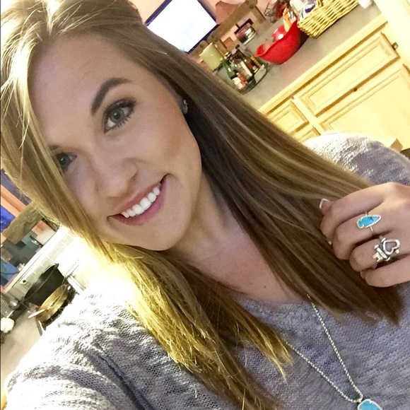 Meet your Posher, Haley - Picture 1 of 1