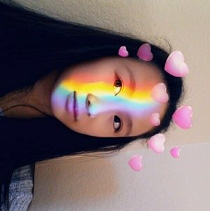 Meet your Posher, Claire