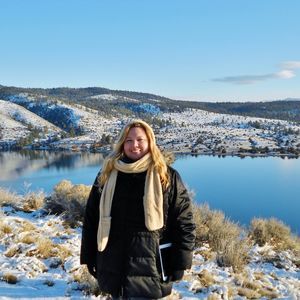 Meet your Posher, Crystal