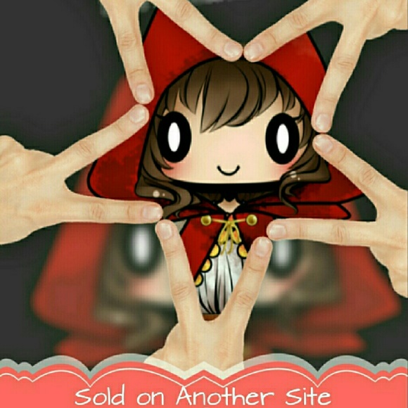 Michael Kors Handbags - Michael Kors Vanilla Fulton Chain Shoulder Bag