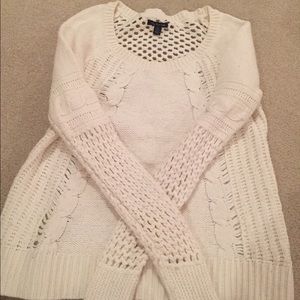 White American Eagle sweater
