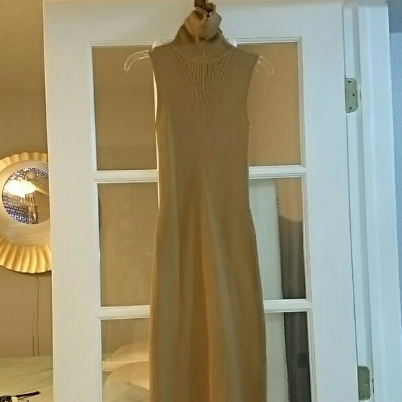 Small - Picture 1 of 1