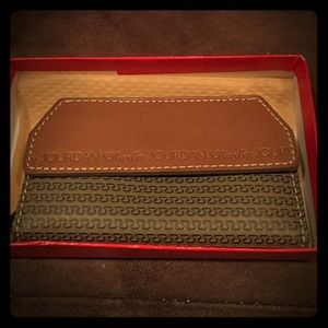 VINTAGE! NWOT Leather Charles Jourdan key holder