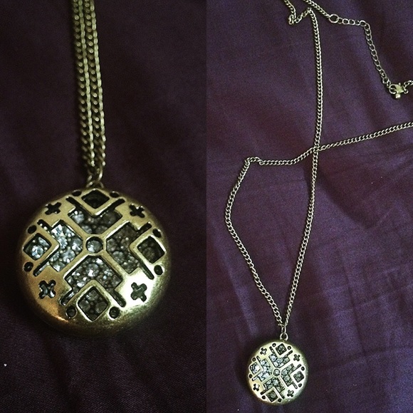 Pendant Necklace