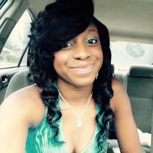 Meet your Posher, Alesha