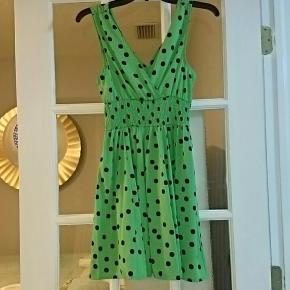 Small - Picture 1 of 1