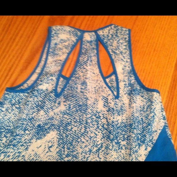 🔥SUPER FUN🌞TEAL & WHITE RAZORBACK SLEEVELESS TOP~SIZE SMALL~NEVER WORN - Picture 2 of 4