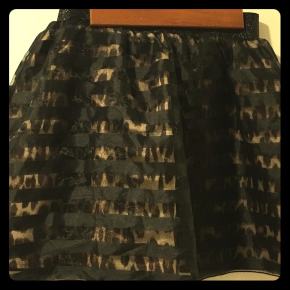 Layered Striped Crepe Skirt with Leopard Lining - Picture 1 of 3