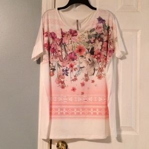 Tunic top with flowers
