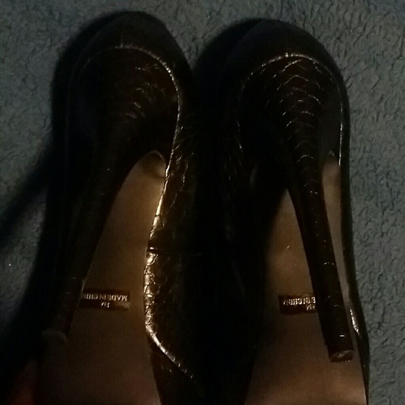 Shoes - Picture 3 of 3