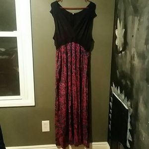 Red/Navy Hamptons Maxi Dress