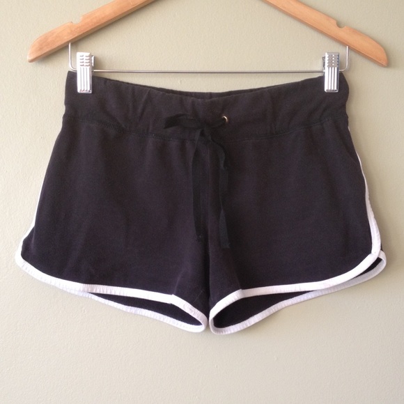 Black and white soft shorts Sale