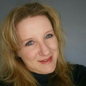 Meet your Posher, Joy