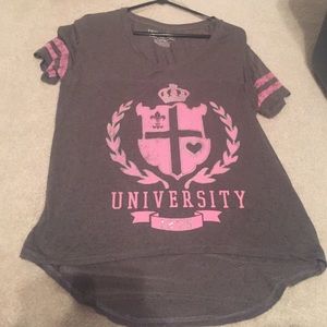 "University" T-Shirt