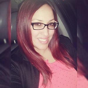 Meet your Posher, Leah