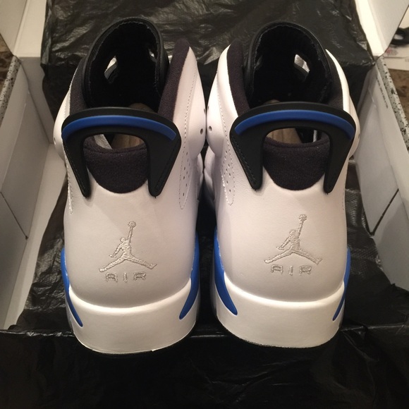 Jordan 6 retro 🔴SOLD🔴 - Picture 3 of 4