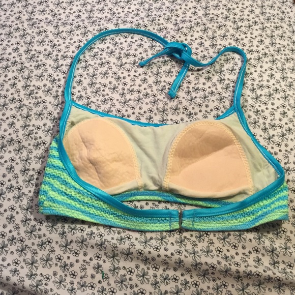 Edc top - $5 - Picture 2 of 3