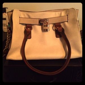 Offers are welcome!! Kelly and Katie hand bag!