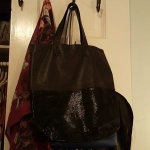 Leather extra soft lamb skin purse.