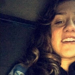 Meet your Posher, Abbie