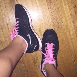 FLASH SALE Black nike 5.0 running sneakers