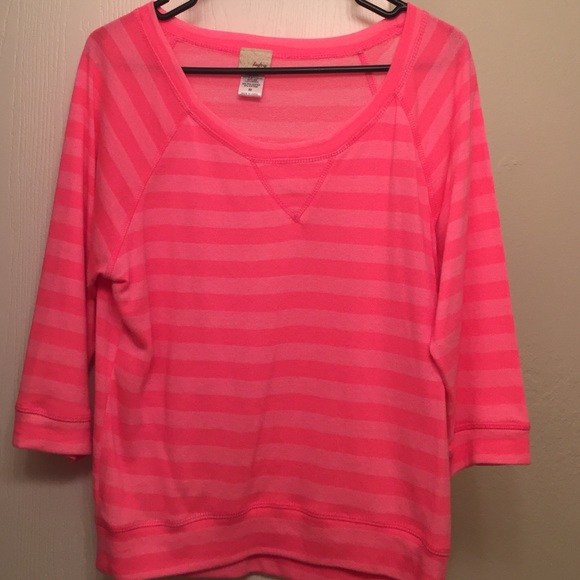 Hot pink Daytrip light sweater/ shirt