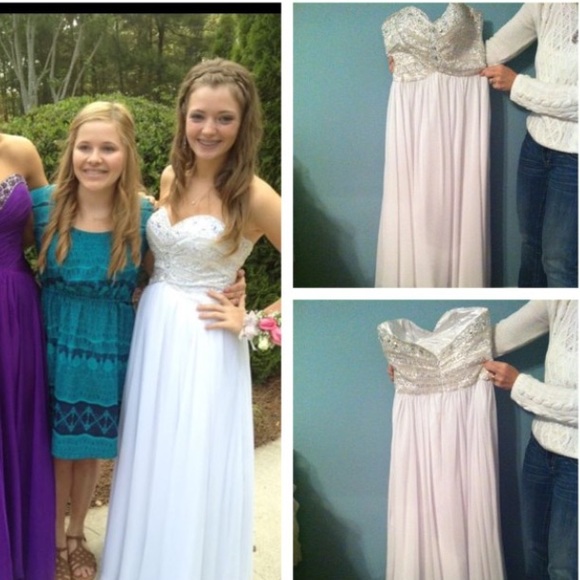Dresses & Skirts - White dress
