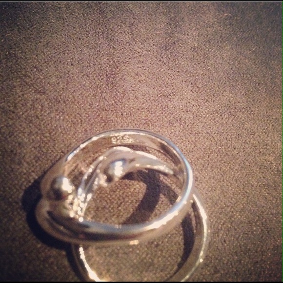 👍Host Pick👍Cute adjustable silver ring - Picture 2 of 2