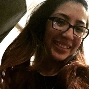 Meet your Posher, Mayra