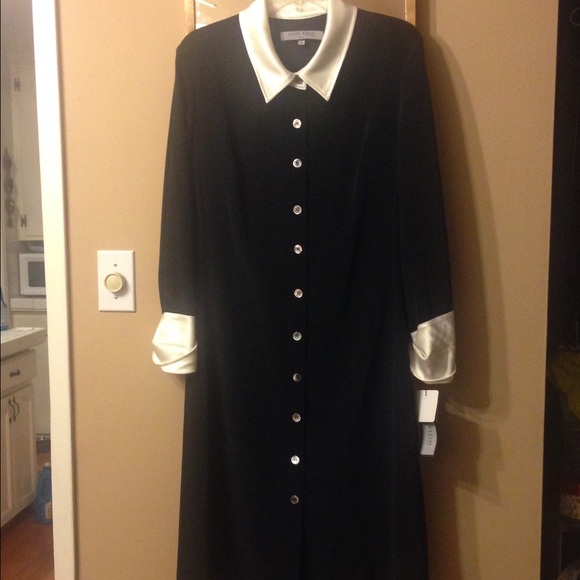 Anne Klein Dress