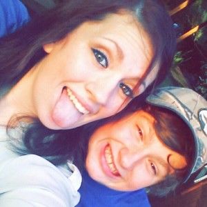 Meet your Posher, Zachary