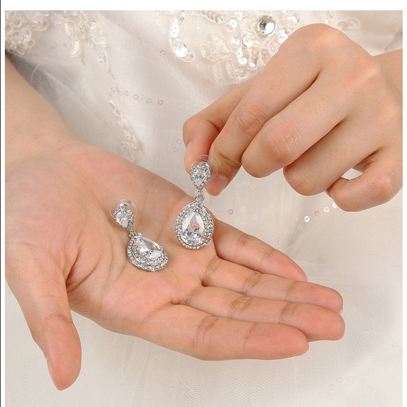 Wedding Tear Drop Earring