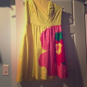 Strapless yellow lily Pulitzer dress