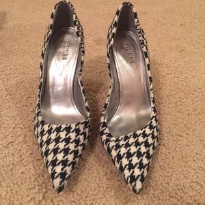 Guess hounds tooth heels