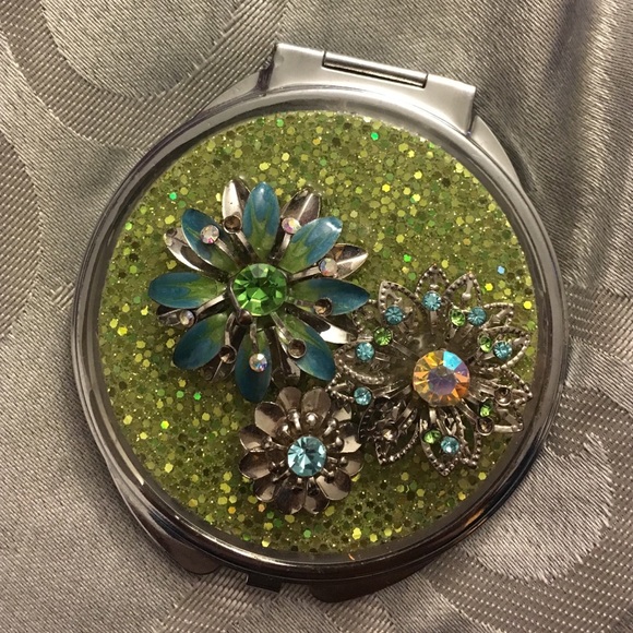 Cute and dainty mirror
