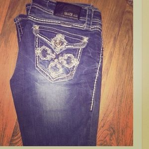 Size 27 grace in L.A. jeans