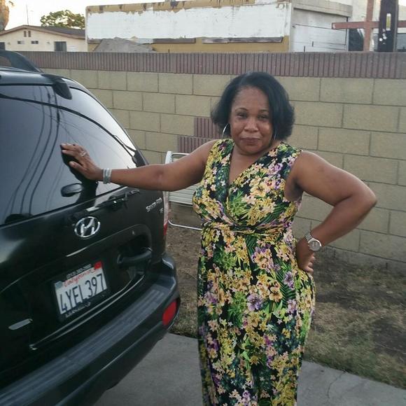 Meet your Posher, Debra - Picture 1 of 1