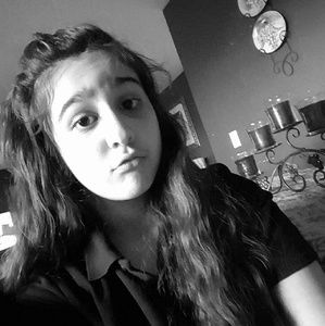 Meet your Posher, Fatima