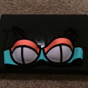 Triangl swim suit top