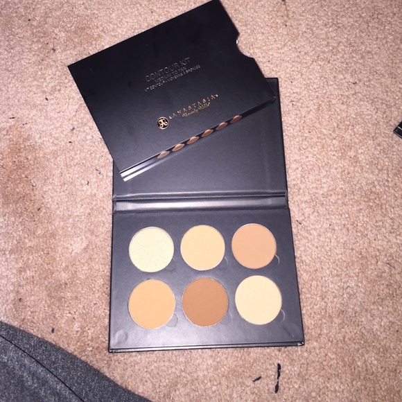 Anastasia Other - Contour kit medium to tan by Anastasia