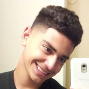 Meet your Posher, Carlos